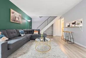 *Quiet Townhome - Fast WiFi - LongStay Friendly - Image 2