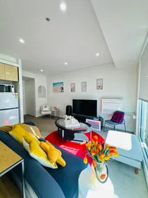 Entire room On Bay street Port Melbourne - Image 5