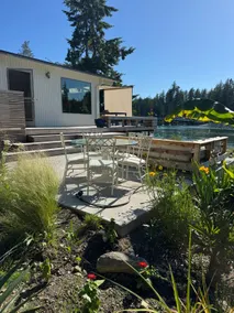 Cozy Waterfront | Vintage Cabin | Stretch Island - Image 4