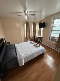 2 - Open Layout Apartment – Near EWR & NYC Access. - Image 2
