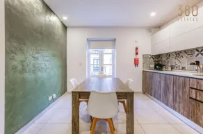 Bright Floriana Retreat | Private Balcony | Near V - Image 2