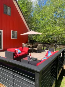 Pocono Summer Retreat: Pool Area, Near Resorts II - Image 3