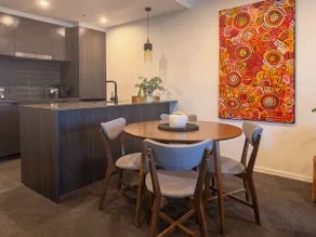 2BD 2BA Urban Retreat with Parking, Gym, Pool - Image 2