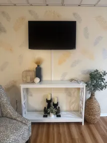 1 BR Zen Den Apt in Safe & Beautiful Neighborhood - Image 4