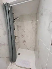 Studio-Comfort-Ensuite with Shower-Sea view-balcon - Image 4