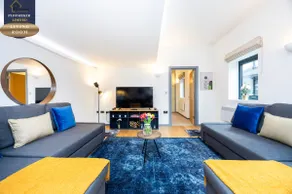 West Kensington 2BR Steps to Tube Sleeps 7 - Image 2