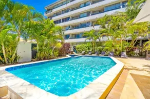Hi Ho Beach Apartments on Broadbeach - Image 3
