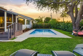 New Heated saltwater Pool - Chill at “Serenity” - Image 2