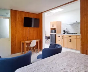 Cozy apartment - 5 minutes from downtown - Image 3