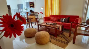 SloMo Villa - Private Pool, Field View, Beach Fun - Image 2