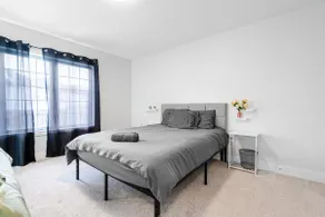 Spacious and Comfortable 4 Bedroom London Home - Image 4