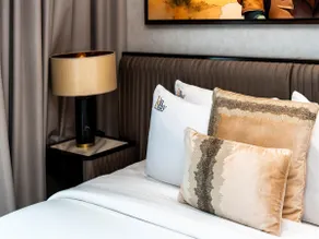 Tranquil Luxury Modern Living at Pearl Horizon by DuStay - Image 4