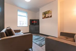 Urmston House - Image 4