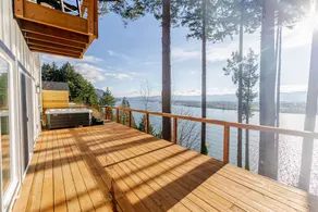 Cozy home overlooking the Columbia River w/ hottub - Image 4
