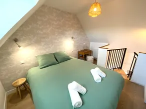 Sylvie's cocoon - Image 2