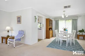KozyGuru Glen Waverley Family Home & Backyard - Image 4