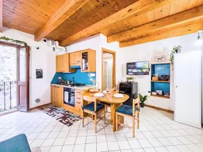 Horizon Lovere · Romantic Two-Room Apartment with Lake View - Image 4