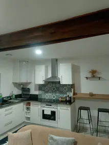 Small duplex house - Image 3