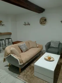 Small duplex house - Image 2