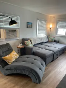 Cottage | Sleeps 8 | Parking | 5 min Walk to Beach - Image 3