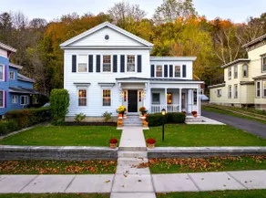 The House on Monroe (Heated Pool + Hot Tub) - Image 2