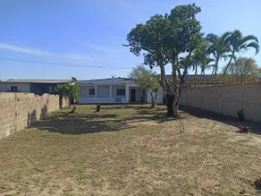Seasonal House - Image 2
