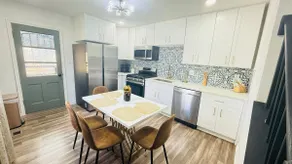 DC Edge stunning three-bedroom - Image 2