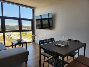 Brand New Modern 2BR Apt with Scenic Views in CBR - Image 2