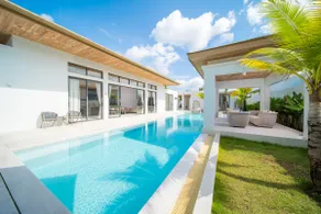 Luxury 900+ sqm brand new 5 bedroom villa, 15m large private pool, 900m to the beach, 10 minutes to Smiran Pier @ Mouana Makai - Image 2
