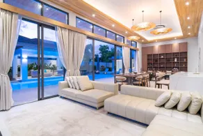 Luxury 900+ sqm brand new 5 bedroom villa, 15m large private pool, 900m to the beach, 10 minutes to Smiran Pier @ Mouana Makai - Image 5