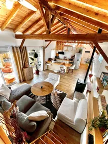 Renovated barn with garden & pergola – near ocean - Image 2