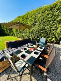 Spacious country house with large garden - Image 4