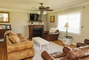 Tucker's Farmhouse - Image 2