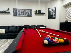 The Urban Lounge | Hot Tub + Pool Table - Image 3