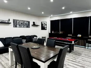 The Urban Lounge | Hot Tub + Pool Table - Image 4
