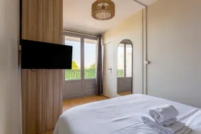 Cozy Cinema Room with beautiful view / 4 people - Image 4