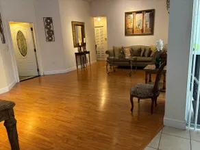 Spacious & Comfortable 4 BR, 2 BH home with pool - Image 5