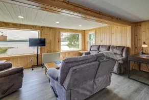 Waterfront Long Lake Retreat: Great for Families! - Image 2