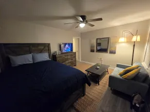 Central Hideaway A - Image 3