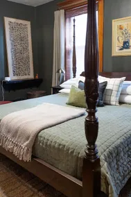Northside Garden Oasis: Walkable Historic Duplex - Image 3