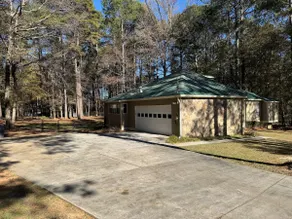 Cozy family home in Fayetteville - Image 3