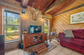 Red Canoe Cabin OnThe Water in National Forest - Image 3