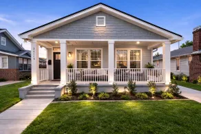 New Luxury Riverside • Walk to Dining • Sleeps 6 - Image 2