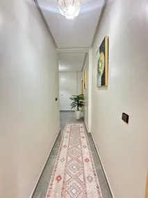 HoodHouses luxury apartment - Image 5