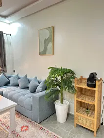 HoodHouses luxury apartment - Image 2