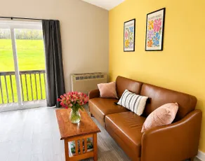 Charming Home Near Skaneateles - Image 2