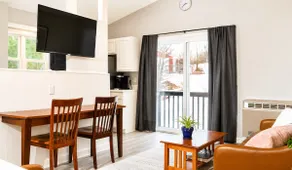 Charming Home Near Skaneateles - Image 3