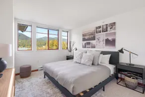 Cozy Lakefront Whistler Condo | Mountain/Lake View - Image 5