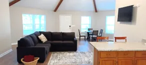 Cozy Waterfront Cottage - Image 3