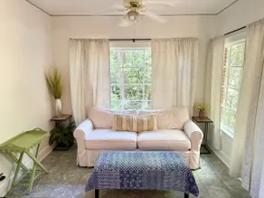 Vintage and Peaceful 3BR in Hanahan - Image 2